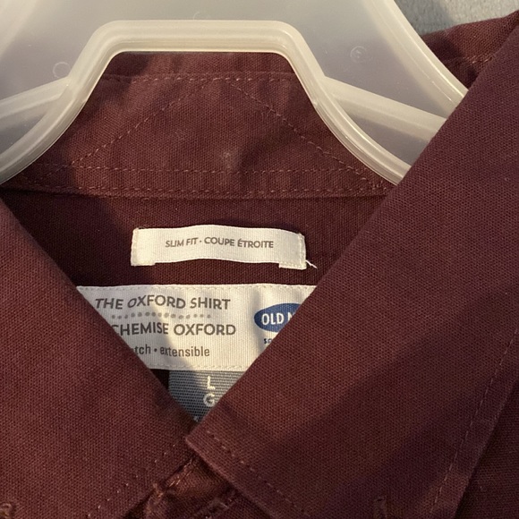 Burgundy colored dress shirt, slim fit, thick material, six Large men. - Picture 3 of 4